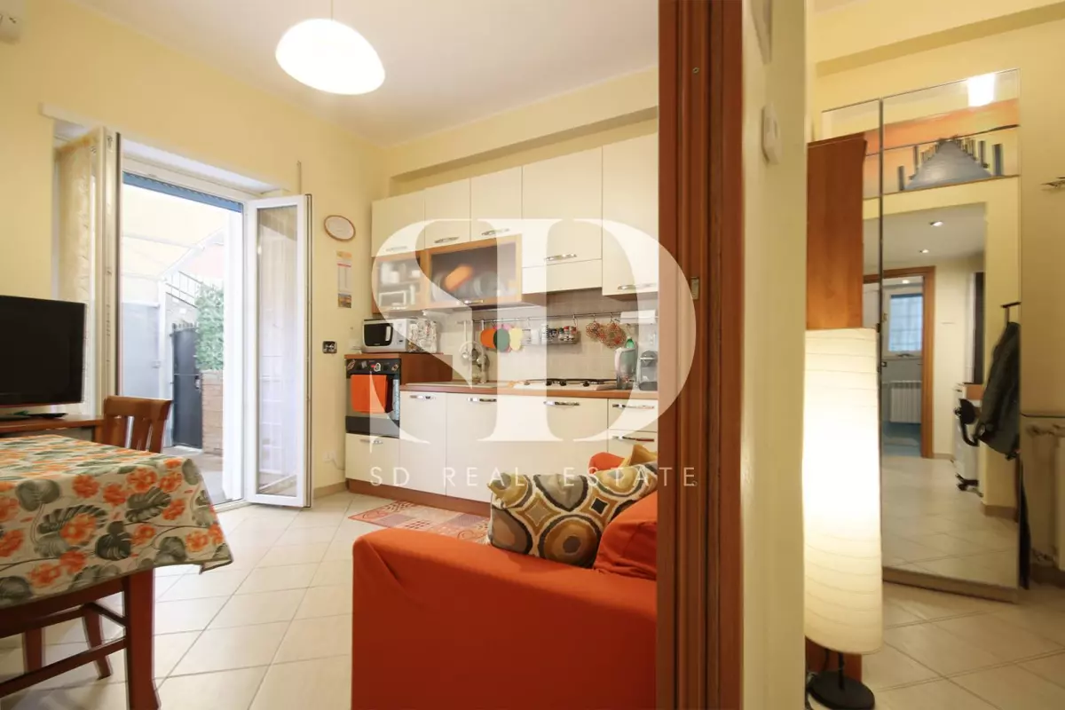 BILOCALE IN PERFETTE CONDIZIONI E CON GIARDINO PRIVATO