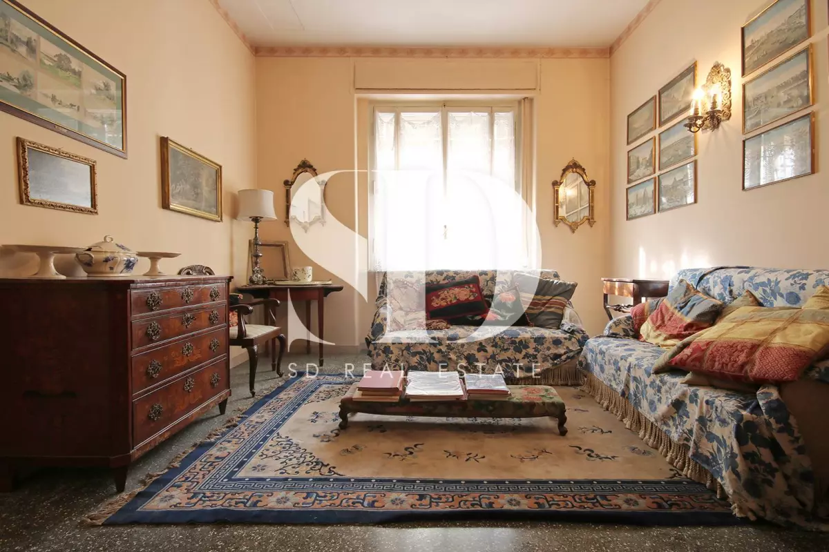 PARIOLI - Piazza Euclide