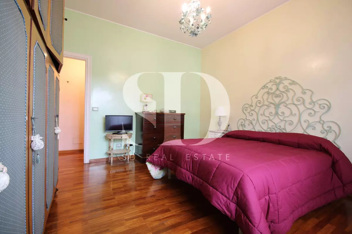 Appartamento trilocale signorile con terrazza e balcone