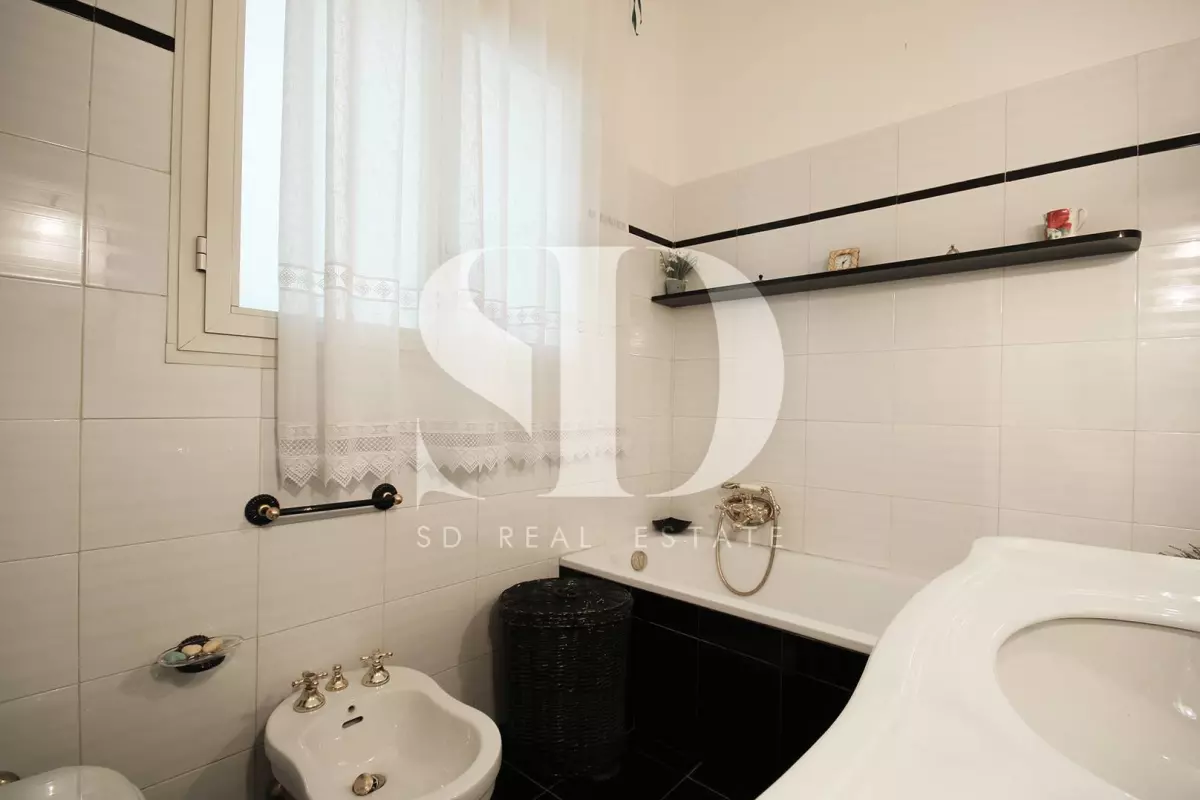 Appartamento trilocale signorile con terrazza e balcone