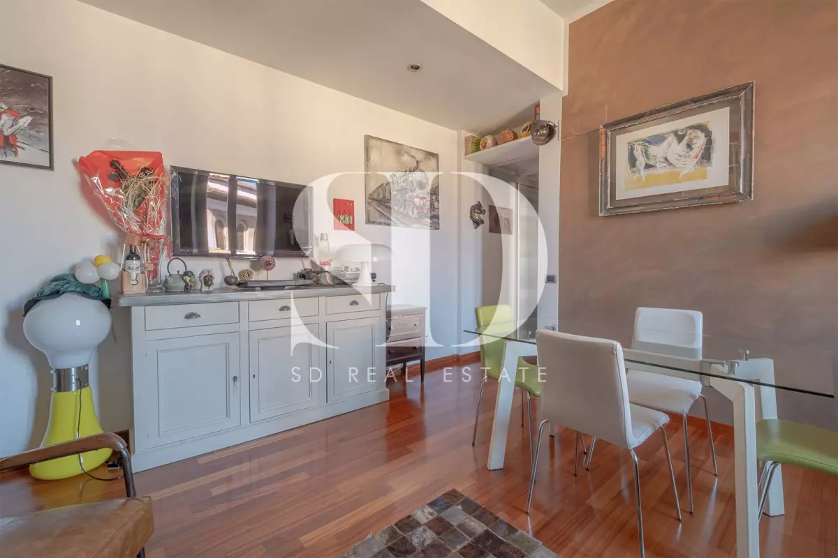 Bilocale ottimo stato al quarto ed ultimo piano di un palazzo storico