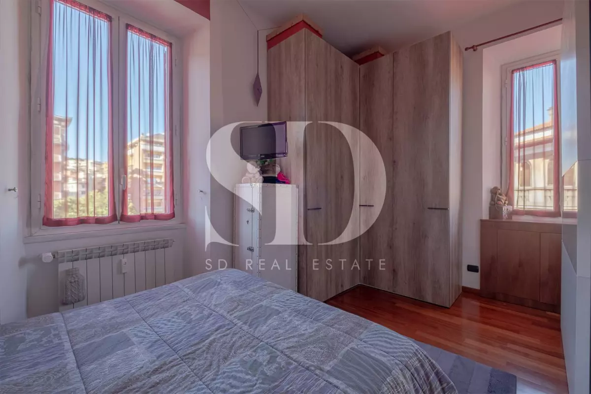 Bilocale ottimo stato al quarto ed ultimo piano di un palazzo storico