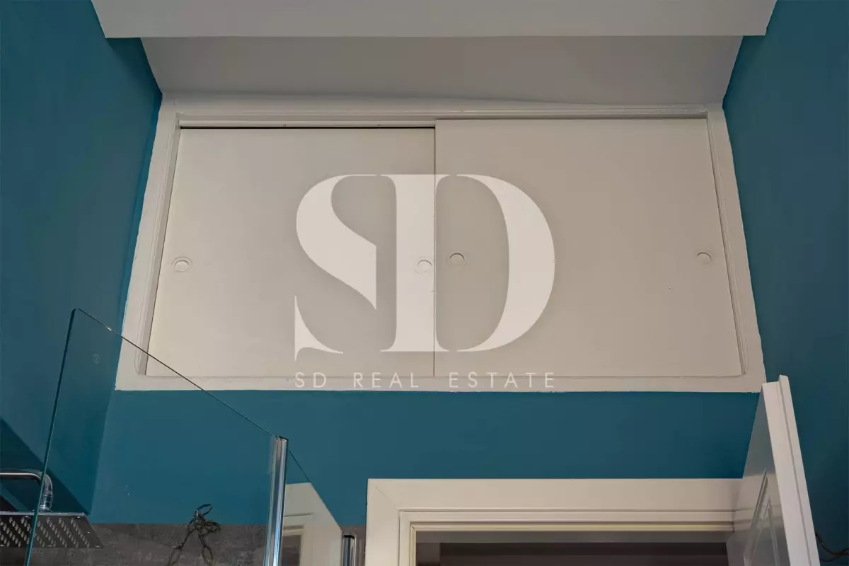 Bilocale ottimo stato al quarto ed ultimo piano di un palazzo storico