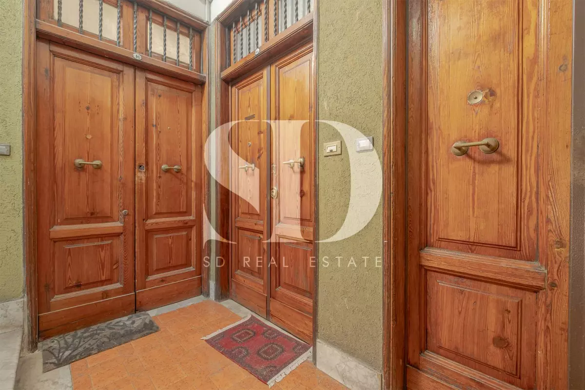 Bilocale ottimo stato al quarto ed ultimo piano di un palazzo storico