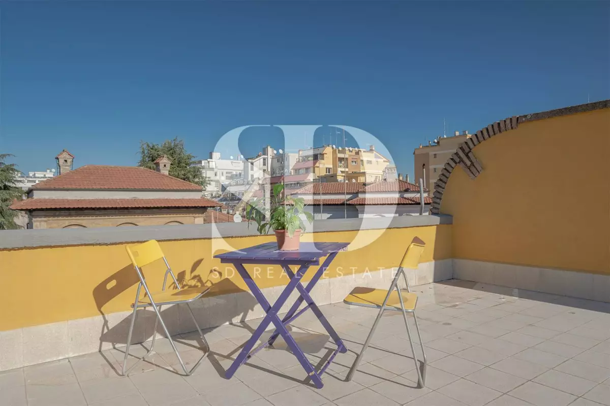 Bilocale ottimo stato al quarto ed ultimo piano di un palazzo storico