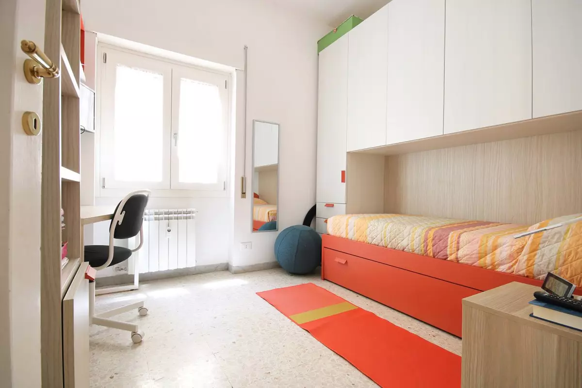 QUADRILOCALE CON DOPPI SERVIZI E POSTO AUTO COPERTO E CANTINA