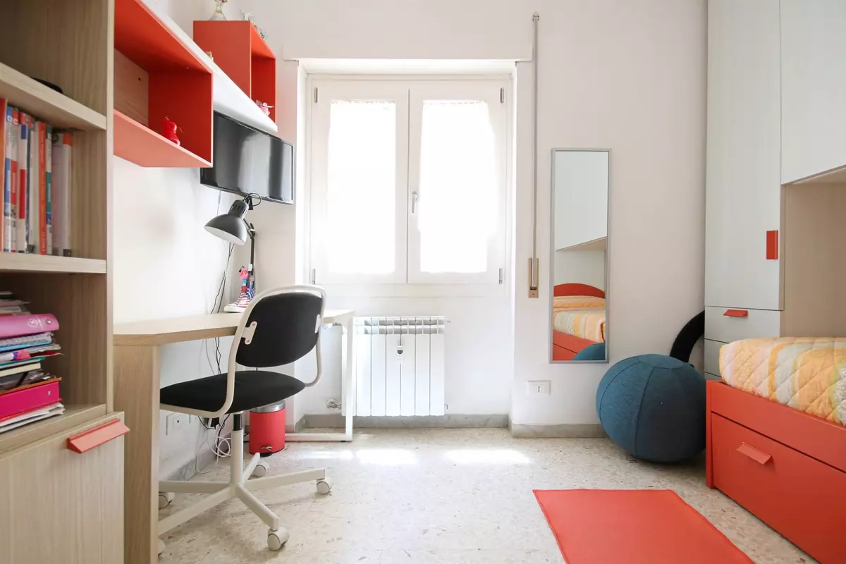 QUADRILOCALE CON DOPPI SERVIZI E POSTO AUTO COPERTO E CANTINA